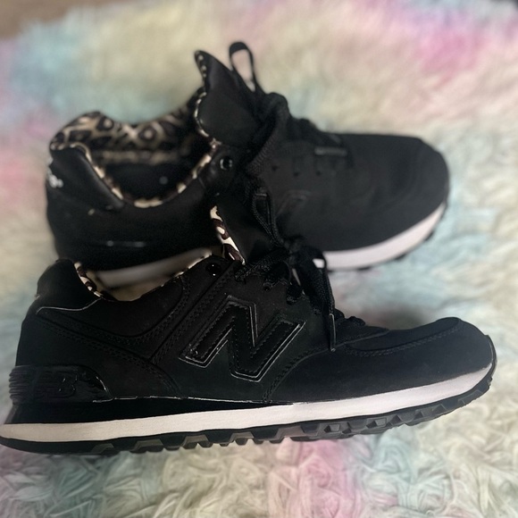 New Balance 574 Running Shoe Black Leopard Print WL574SPK Women Size US 8 - Picture 6 of 10